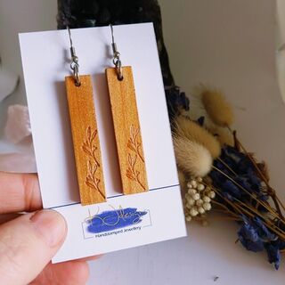 Macrocarpa Leaf Earrings