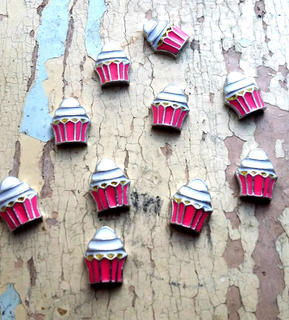 Cupcake Charm